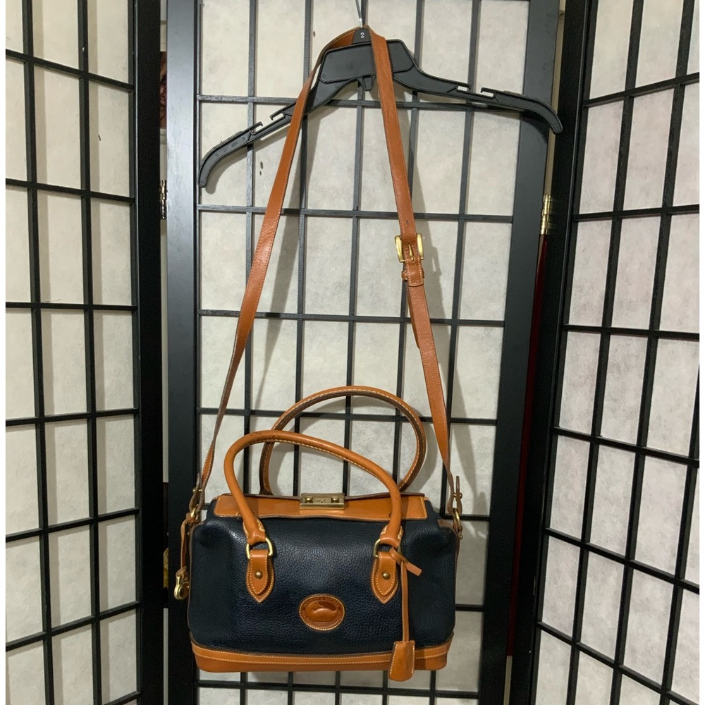 DOONEY & BOURKE Black and Brown Pebble Leather Doctor Crossbody Satchel With Key